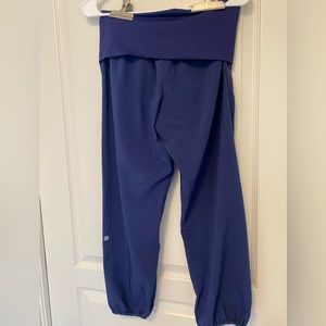 Lululemon roll down pant